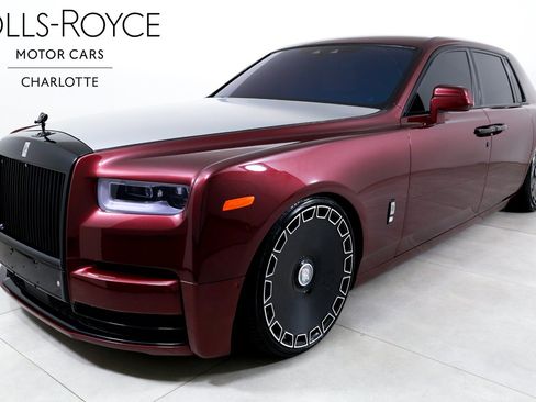 Used 2019 Rolls-Royce Phantom Sedan RWD image 1