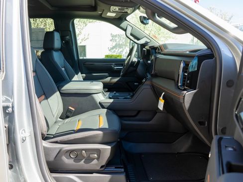 New 2026 GMC Sierra 3500 AT4 w/ AT4 Premium Plus Package AWD/4WD image 10