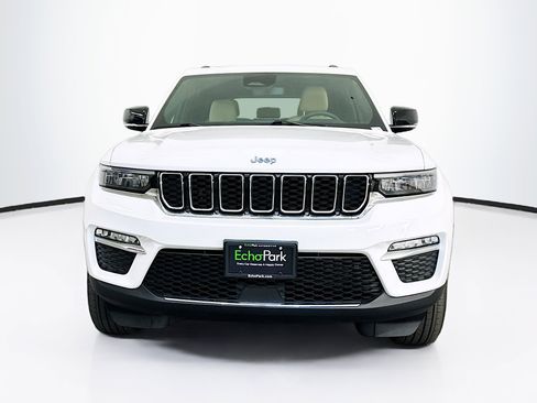 Used 2023 Jeep Grand Cherokee 4WD 4xe image 2