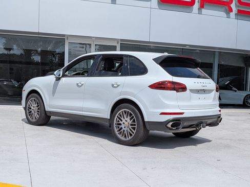Used 2017 Porsche Cayenne Platinum Edition AWD/4WD image 3