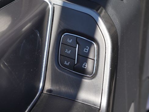 Certified 2023 Ford F150 Lariat w/ FX4 Off-Road Package AWD/4WD image 39
