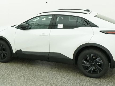 New 2026 Toyota C-HR AWD/4WD image 3