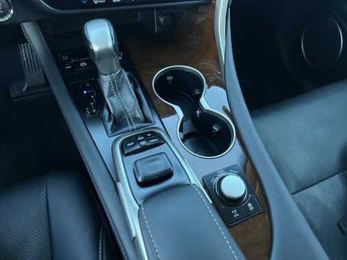 Used 2017 Lexus RX 350 AWD w/ Premium Package image 24