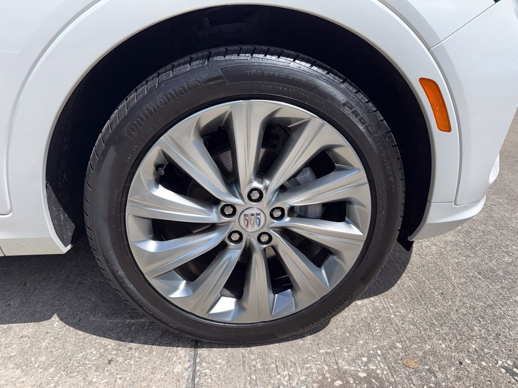 Used 2025 Buick Envista Avenir FWD image 40