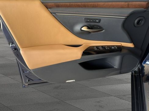 Certified 2024 Lexus ES 350 w/ Premium Package FWD image 8