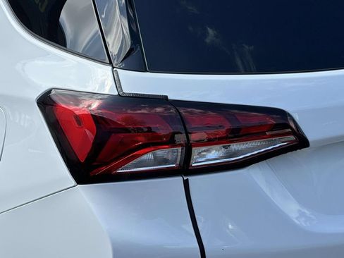 Used 2023 Chevrolet Equinox LT AWD/4WD image 7