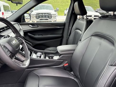 New 2026 Jeep Grand Cherokee L Limited AWD/4WD image 5