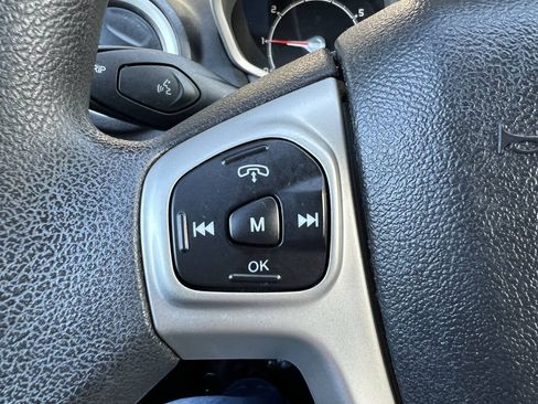 Used 2012 Ford Fiesta SE FWD image 16