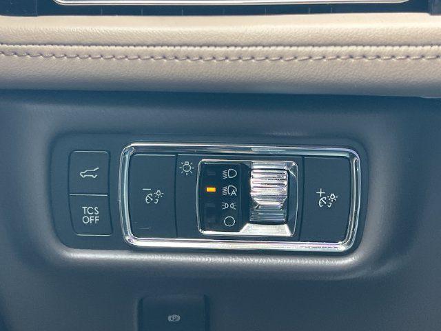 Used 2022 Lincoln Nautilus Reserve AWD/4WD image 29