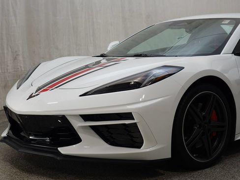 Used 2024 Chevrolet Corvette Stingray Premium Conv w/ Z51 Performance Package RWD image 3
