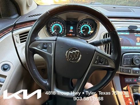 Used 2013 Buick LaCrosse Touring FWD image 18