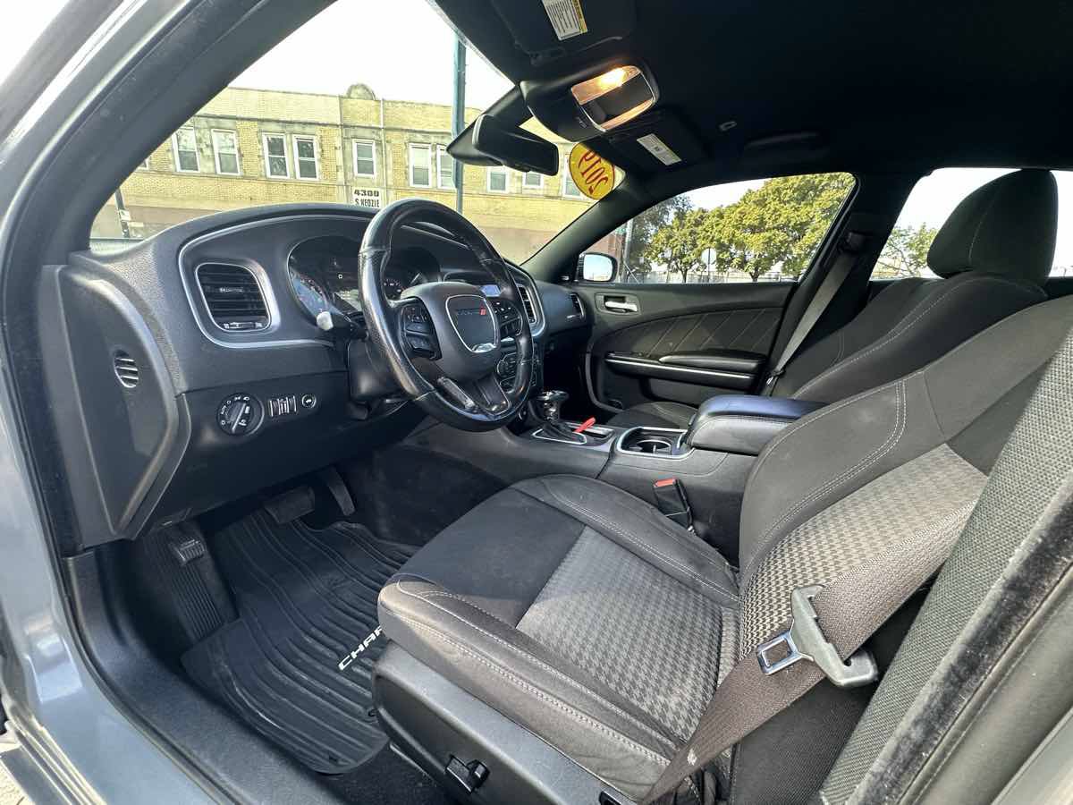 Used 2019 Dodge Charger SXT w/ Cold Weather Package AWD/4WD image 10