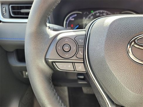 Used 2024 Toyota RAV4 SE image 30