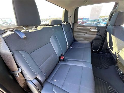 Used 2025 Chevrolet Silverado 1500 LT image 15