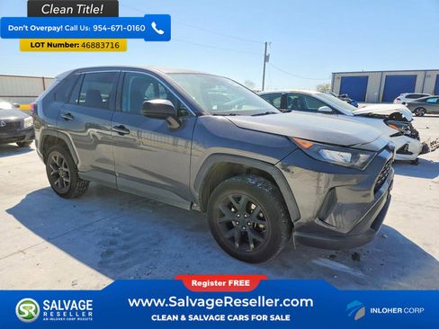 Used 2022 Toyota RAV4 LE FWD image 5