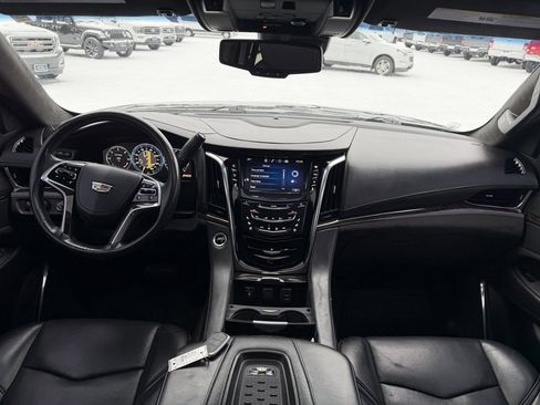 Used 2015 Cadillac Escalade ESV Platinum image 37