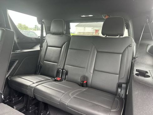 Used 2024 GMC Yukon SLT AWD/4WD image 28