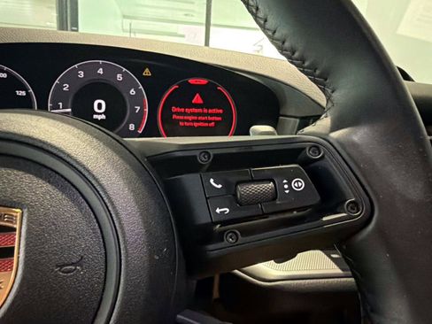 Certified 2025 Porsche Cayenne Coupe AWD/4WD image 27