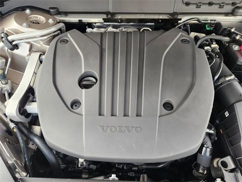 New 2026 Volvo XC60 B5 Ultra w/ Protection Package Premier image 33