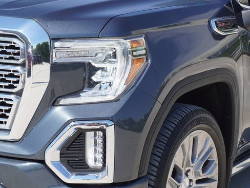 Used 2022 GMC Sierra 1500 Denali w/ Denali Reserve Package AWD/4WD image 2