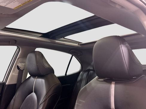 Used 2024 Toyota Camry XSE image 19