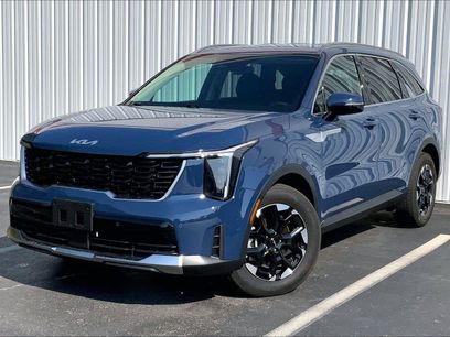 Used 2025 Kia Sorento S