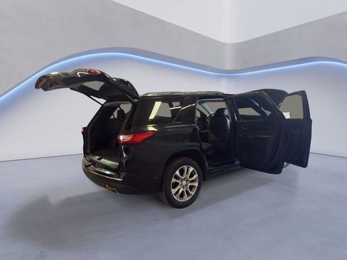 Used 2019 Chevrolet Traverse Premier AWD/4WD image 12