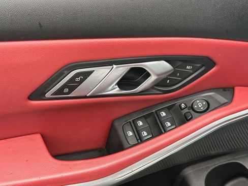 Used 2023 BMW 330i xDrive Sedan w/ Premium Package image 16