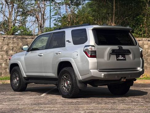 Used 2020 Toyota 4Runner TRD Off-Road Premium AWD/4WD image 7