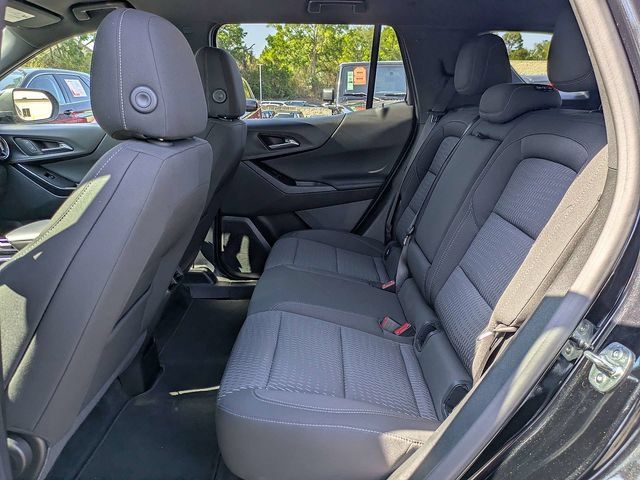 Used 2025 Chevrolet Equinox LT FWD image 12