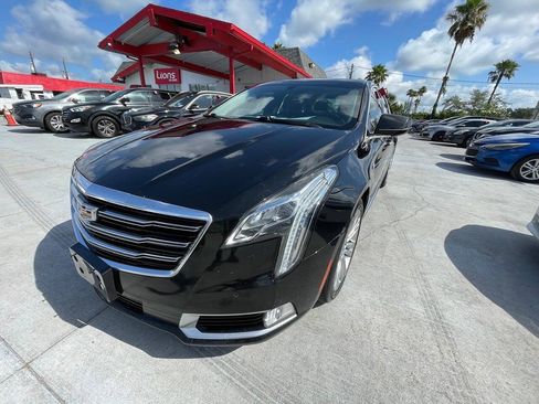Used 2018 Cadillac XTS Luxury FWD image 2