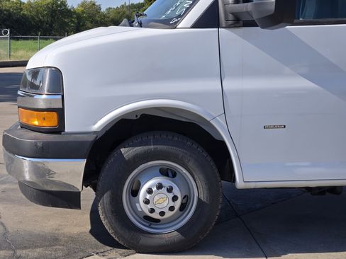 New 2025 Chevrolet Express 3500 w/ Power Convenience Package image 5
