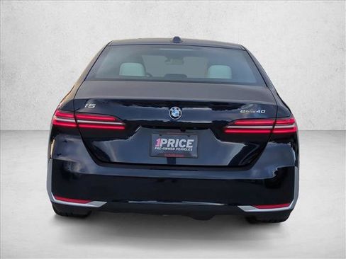 Certified 2026 BMW i5 eDrive40 RWD image 7