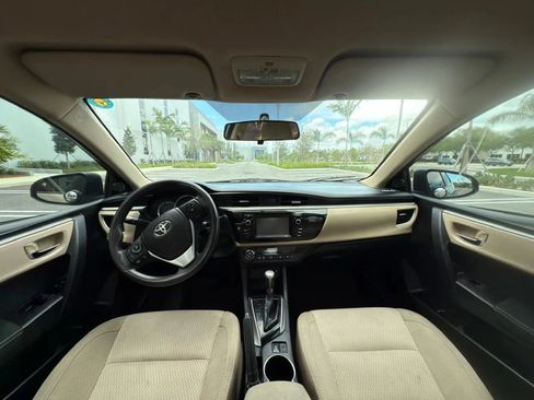Used 2015 Toyota Corolla LE FWD image 4