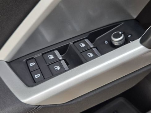 Certified 2023 Audi Q3 2.0T Premium Plus w/ Premium Plus Package image 28