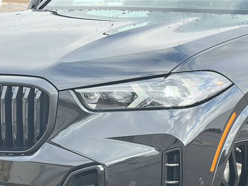New 2026 BMW X5 xDrive40i w/ M Sport Package image 4