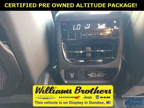 Certified 2024 Jeep Grand Cherokee L Laredo image 30