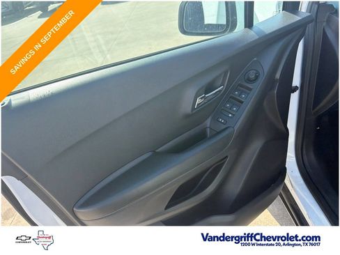 Used 2021 Chevrolet Trax LT w/ Sport Edition AWD/4WD image 14