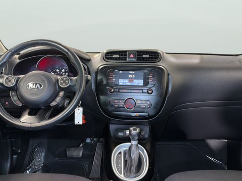 Used 2017 Kia Soul + w/ Designer's Package FWD image 16