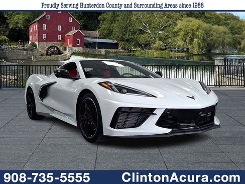 Used 2024 Chevrolet Corvette Stingray Preferred Cpe w/ Z51 Performance Package image 1