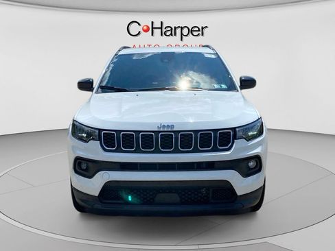 Used 2024 Jeep Compass Latitude AWD/4WD image 8