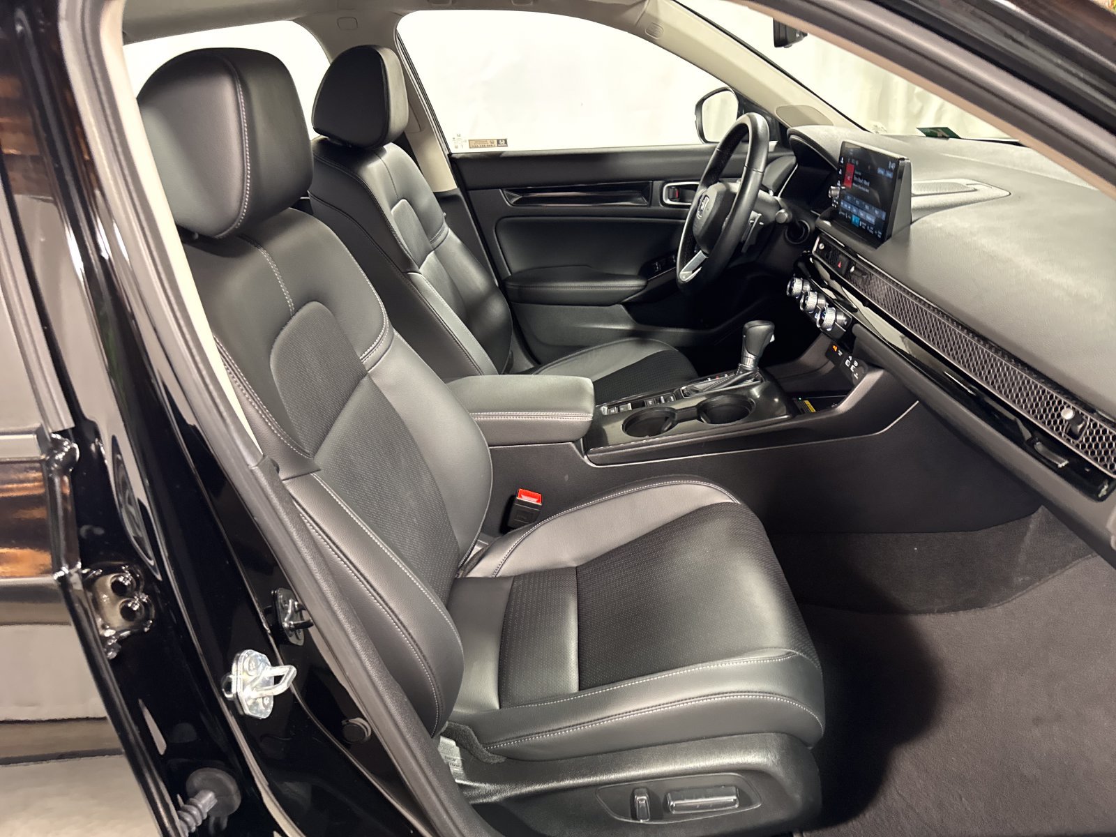 Certified 2024 Honda Civic Touring image 22