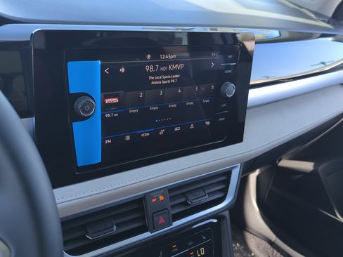 New 2026 Volkswagen Taos SE image 26