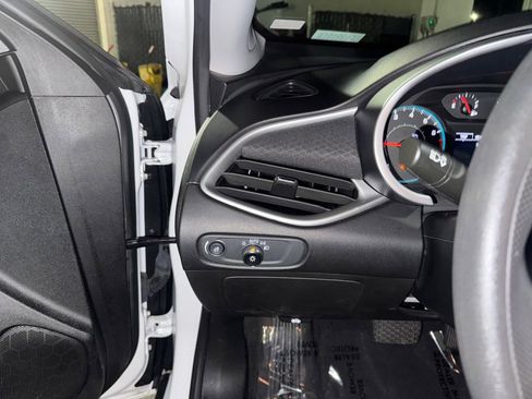 Used 2022 Chevrolet Malibu LT image 14