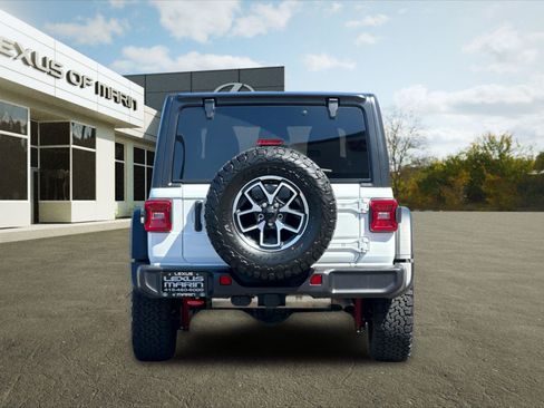 Used 2026 Jeep Wrangler Unlimited Rubicon AWD/4WD image 9