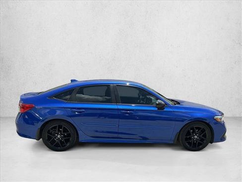 Used 2023 Honda Civic Sport image 6