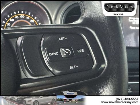 Used 2022 Jeep Wrangler Unlimited Sport AWD/4WD image 17