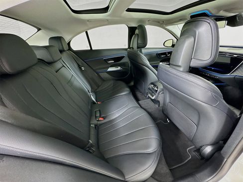 Certified 2024 Mercedes-Benz E 350 4MATIC Sedan w/ Driver Assistance Package image 28