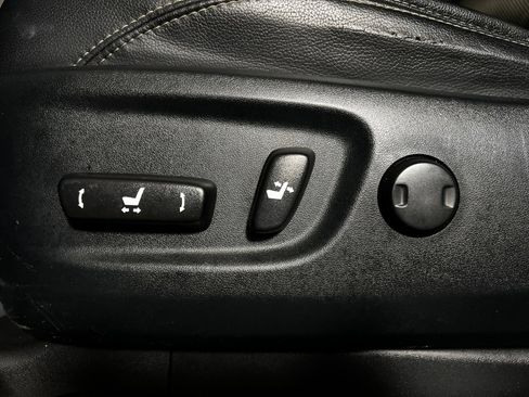 Used 2023 Toyota 4Runner Limited RWD image 14