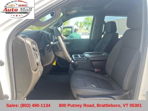 Used 2022 Chevrolet Silverado 2500 Custom w/ Custom Convenience Package AWD/4WD image 11